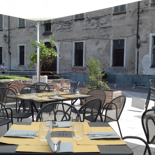 Osteria More e Macine