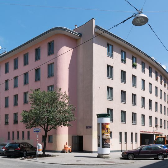 Wohnhausanlage Arndtstraße 74-76
