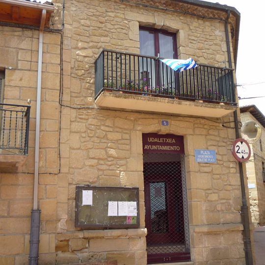 Casa consistorial de Baños de Ebro/Mañueta