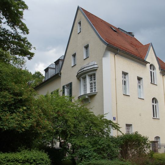 Villenartiges Bürgerhaus