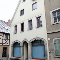 Wohn- und Geschäftshaus