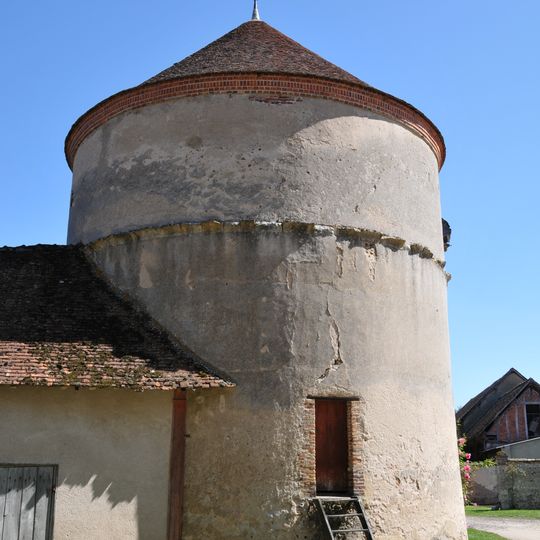 Taubenturm Château de La Bussière
