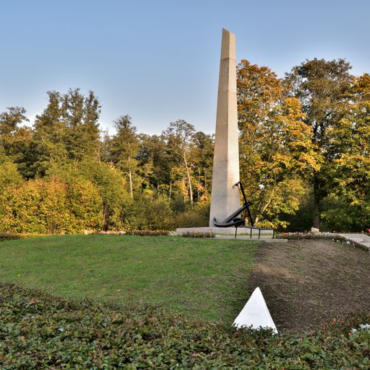 Category:Mass grave of Kronstadt residents who died during the Great Patriotic war