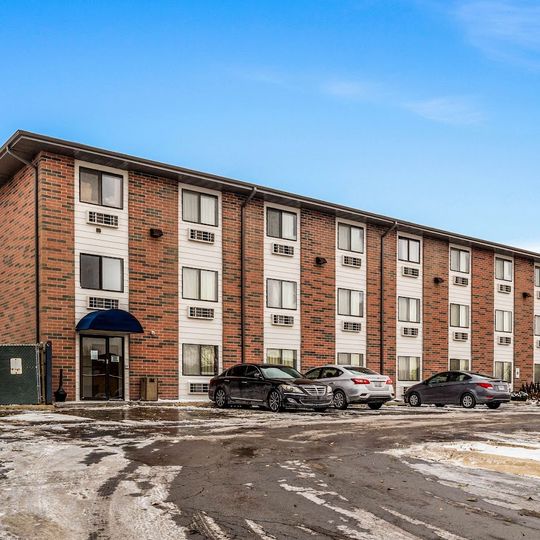Motel 6 Elk Grove Village, IL