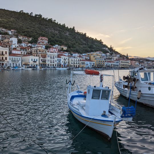 Gytheion Port