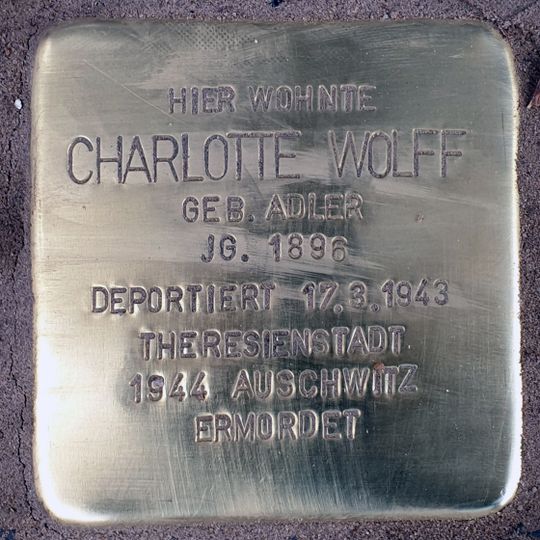 Stolperstein en memoria de Charlotte Wolff