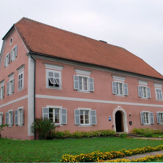 Pfarrhof Preding