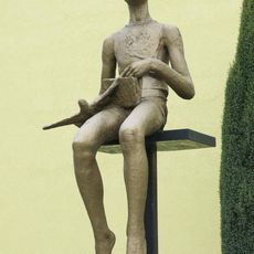 Socha Chlapec u školy v Žalanech