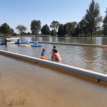Merkez-Loire Vadisi'nin dikkat çekici su kütleleri