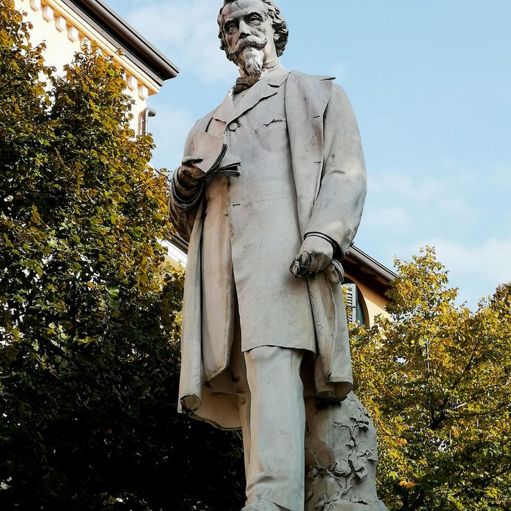 Monument to Aleardo Aleardi