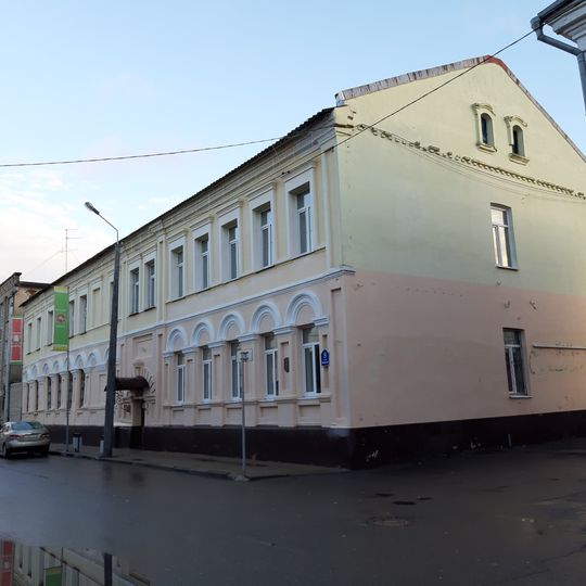 Vojkava Street 8, Polack