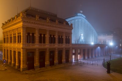 At night 0