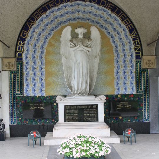 Hellmer-Grab in Stockerau, Niederösterreich