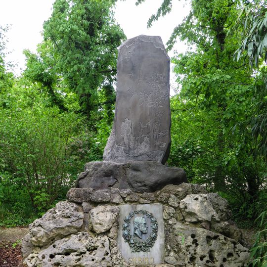 Philipp Franz von Siebold Denkmal