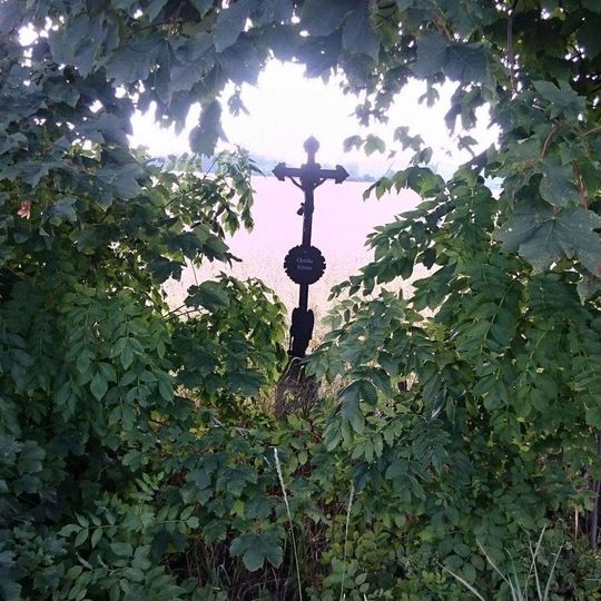 Kříž východně od Holčovic