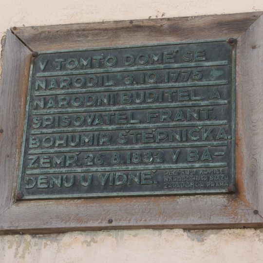 Pamětní deska na rodném domě Františka Bohumíra Štěpničky v Opatově