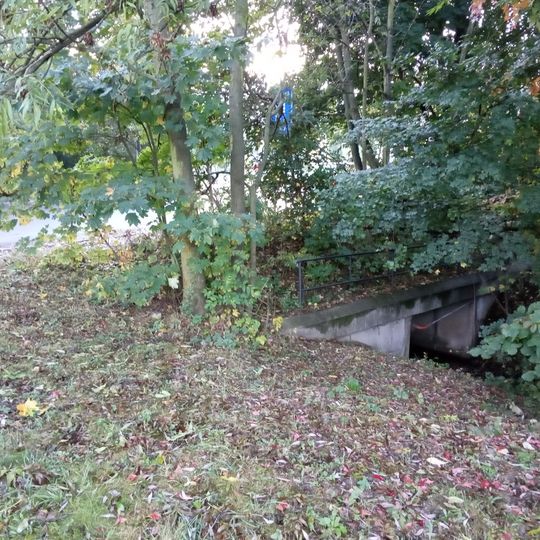 Most přes Motolský potok na spojce Plzeňská - Zahradníčkova