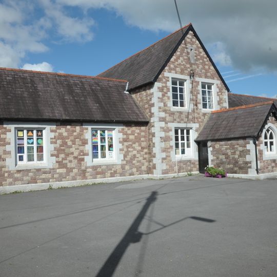Llandybie National School