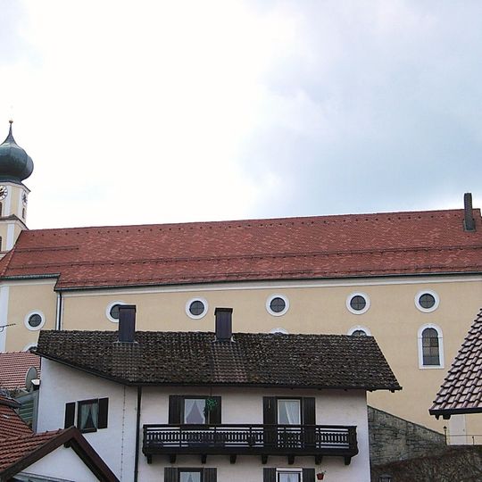 Katholische Pfarrkirche Hl. Dreifaltigkeit