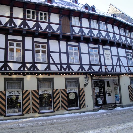 Musikinstrumente- und Puppenmuseum