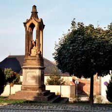 Kriegerdenkmal Stößen