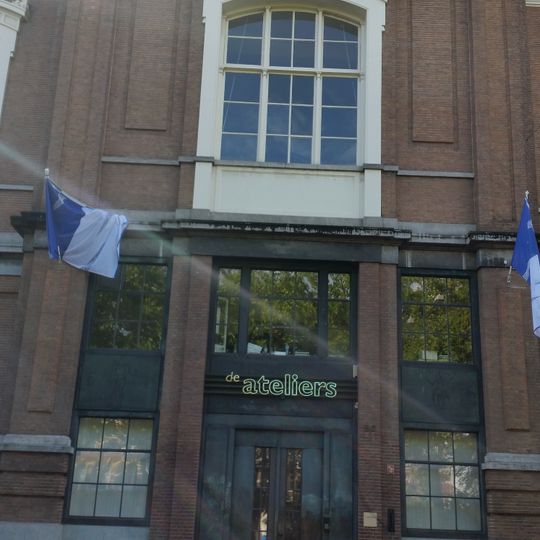 De kunstenaar en de muze