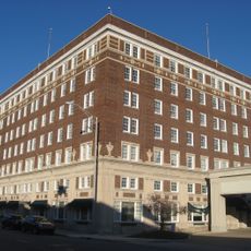 Roberts Hotel