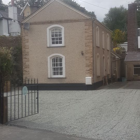 Capel Mawr Chapel House