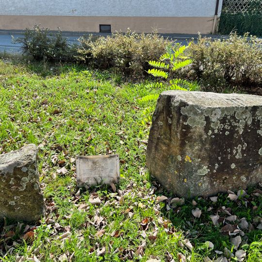 Jagdgrenzstein mit Inschrift