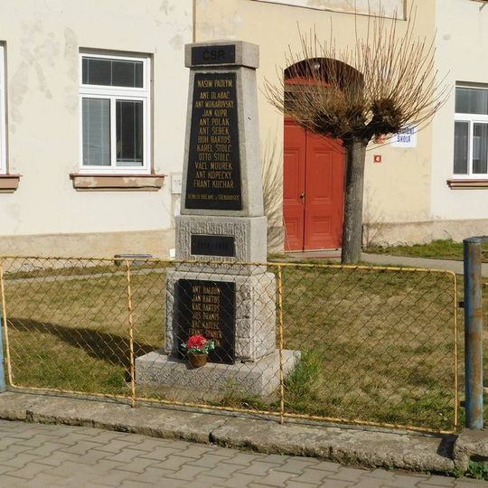 Pomník padlým v Třebohosticích