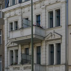 Mietshaus & Laden Richard-Wagner-Straße 45