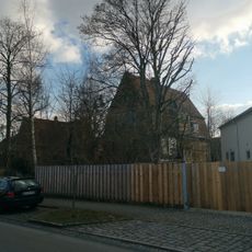 Bahnhofstraße 8