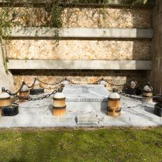Grave of Leroux-Roger