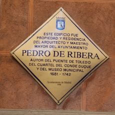 Commemorative plaque to Pedro de Ribera