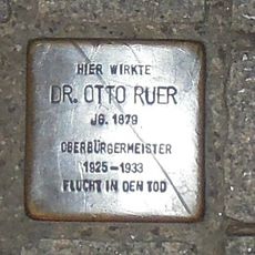 Stolperstein en memoria de Otto Ruer