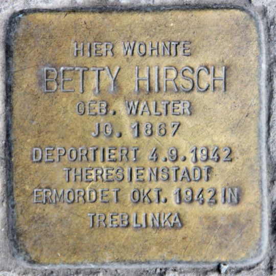 Stolperstein en memoria de Betty Hirsch
