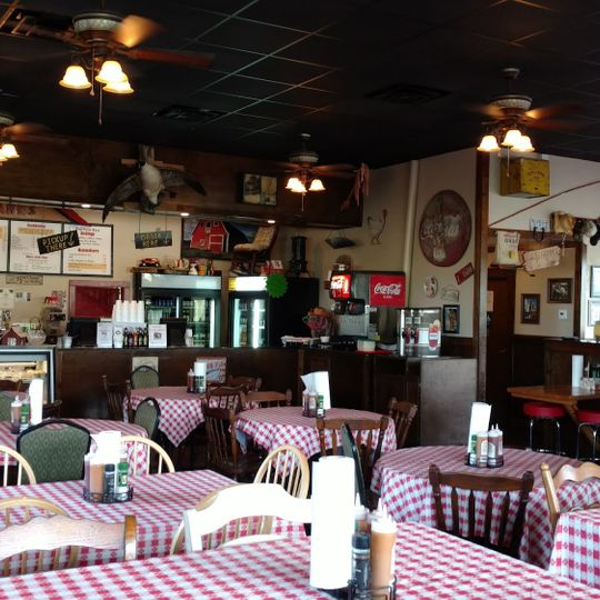 Hank's Catfish & BBQ