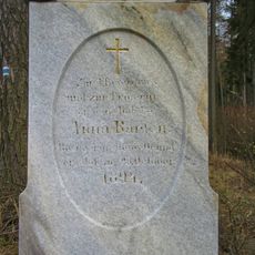 Kříž východně od Štítů u lesní cesty