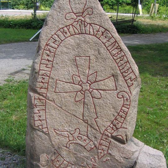 Upplands runinskrifter 165