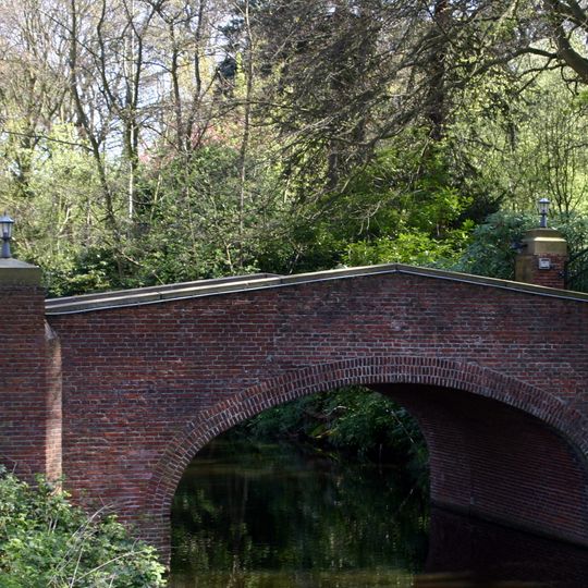 Meyland, toegangsbrug