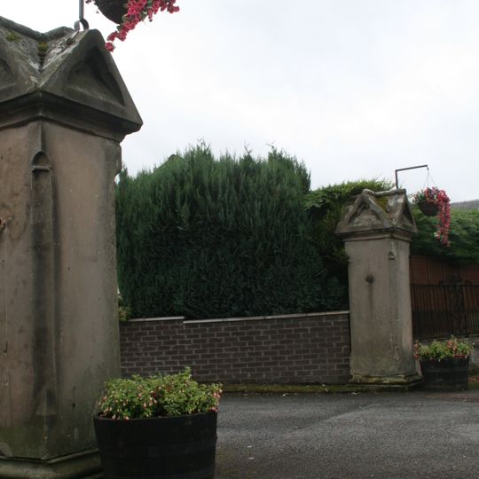 Mansfield House Hotel Gatepiers
