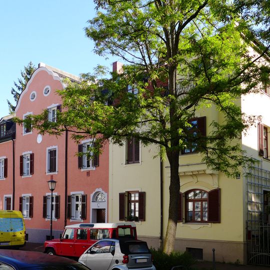 Symmetrische Mietshausgruppe