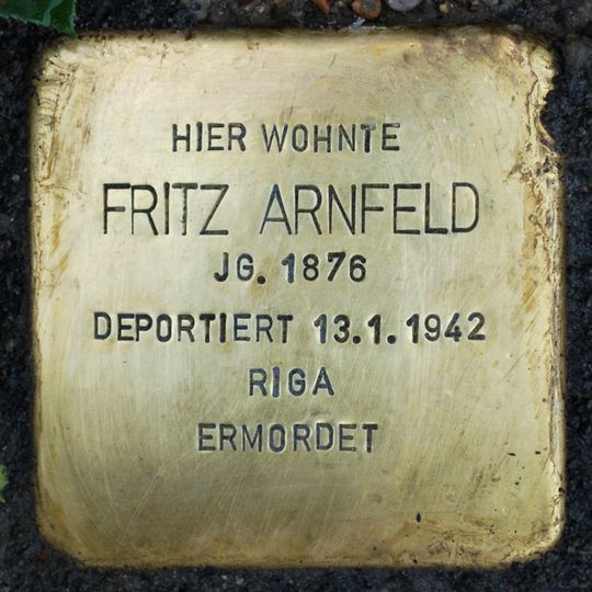 Stolperstein dedicated to Fritz Arnfeld