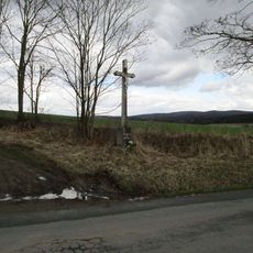 Kříž východně od Krče