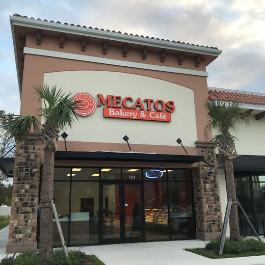 Mecatos Bakery & Café