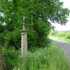 Kříž východně od Slatiny