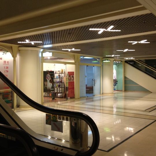 Riviera Plaza