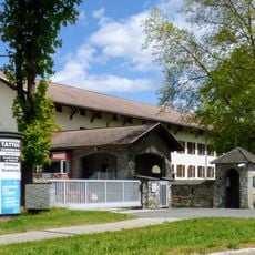 Khevenhüllerkaserne Ummauerung und Wärterhäuschen