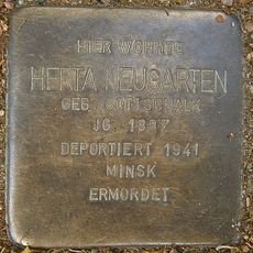 Stolperstein en memoria de Herta Neugarten