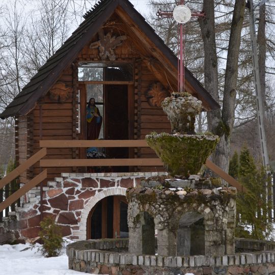Kaplica, tzw. „Grota Zniewolenia” i „Grota Wyzwolenia”